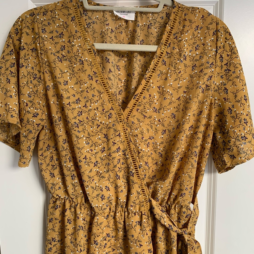 peplum detail with cute tie around waist tie